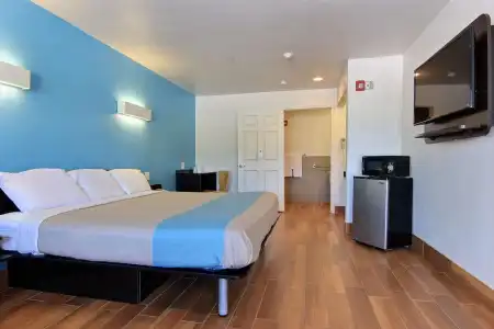 Motel 6 Rockport, TX - 17
