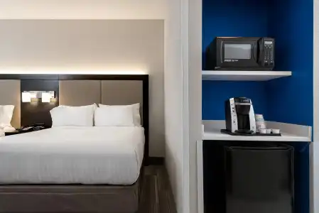 Holiday Inn Express & Suites Florence I-95 & I-20 Civic Ctr by IHG - 39