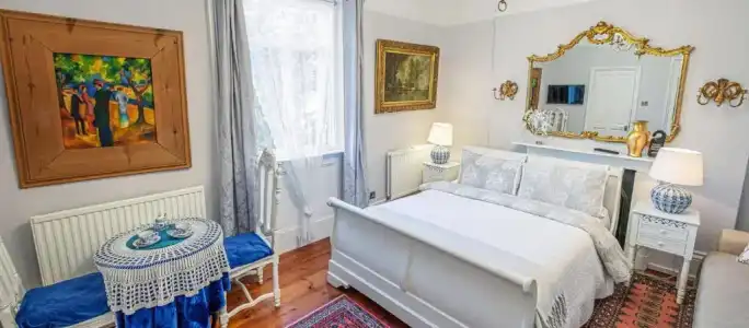 Dawson Place, Juliette's Bed and Breakfast - 31