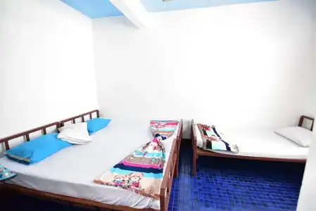 Prasuri Guest House - 37
