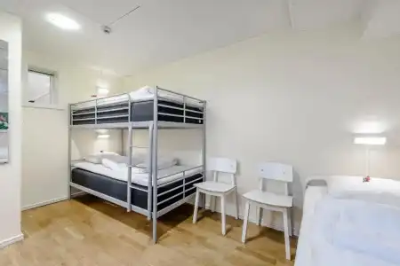 City Hostel - 45