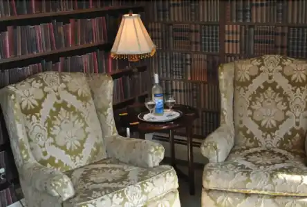 Serenity Inn Newport - 13