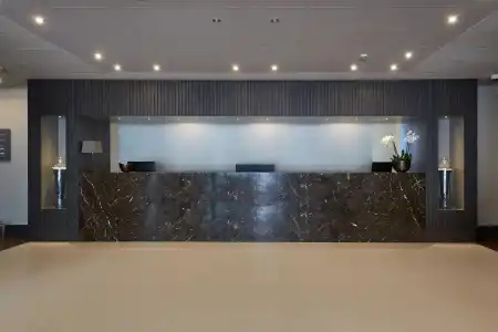 DC international - 16