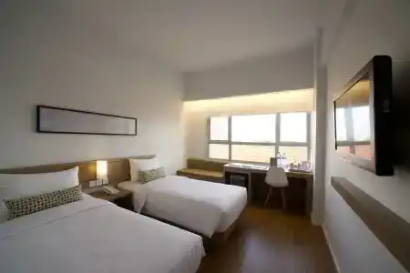 Grand Zuri Malioboro Yogyakarta - 3