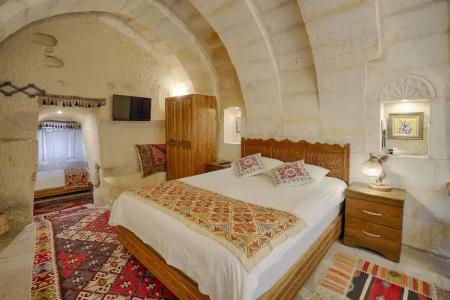 Tulip Cave Suites - 140