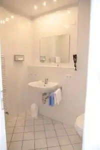 Alexa - 26