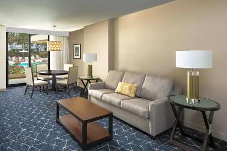 Sheraton Norfolk Waterside - 102