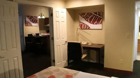 Hawthorn Extended Stay by Wyndham Wichita - 16