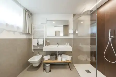Garda Lake Suite - 40