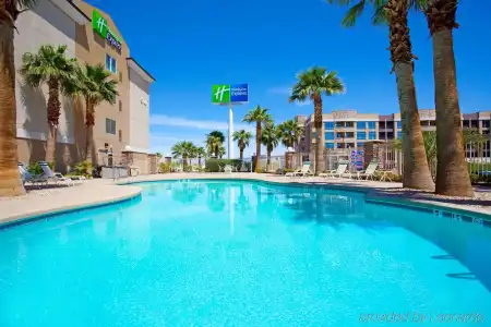 Holiday Inn Express Las Vegas - Stadium Area by IHG - 6