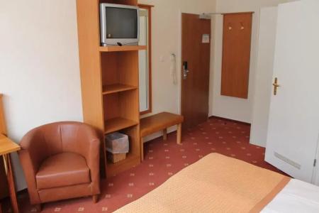 B&B Lübeck Berliner-Platz - 42