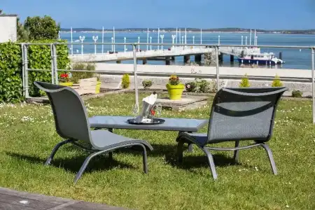 Hôtel Point France - 89