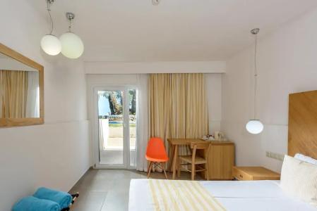 Zeuss Palm Beach - 59