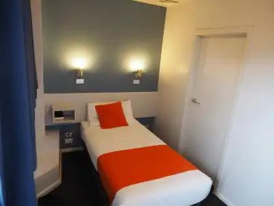 Waterfront Lodge Motel - 32