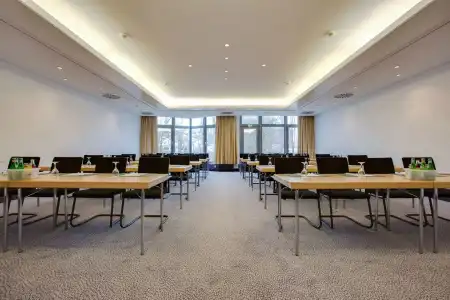 Park Inn by Radisson Luebeck - 10