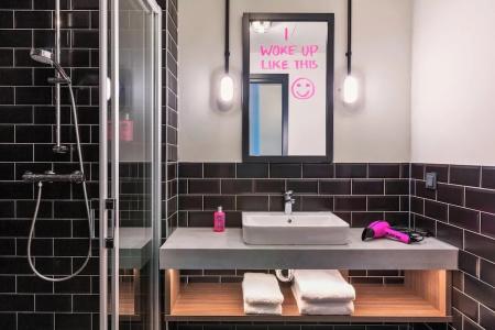 Moxy Duesseldorf South - 50
