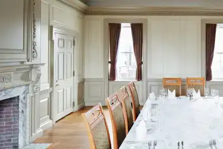 Club Quarters Rittenhouse Square, Philadelphia - 12