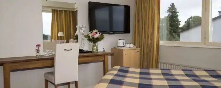 Adlon - 4