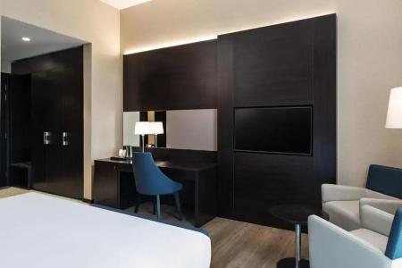 Four Points by Sheraton Production City, Dubai - 44
