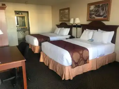 Days Inn by Wyndham Abilene - 14