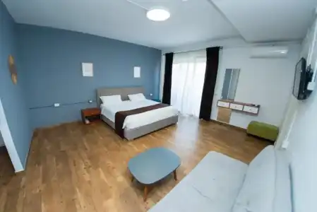 Olivar Tirana - 85