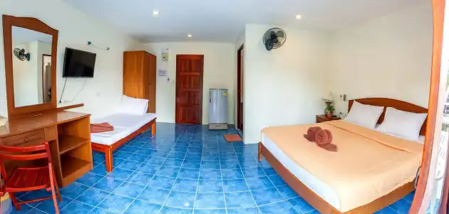 Hugs Guesthouse - 20