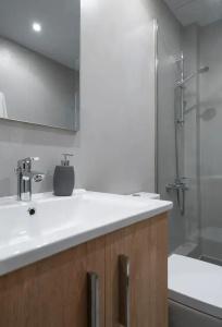 Absolute Athens II - 43