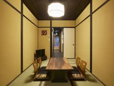 Rinn Umekoji - 2