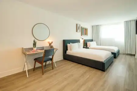 Kenmore Village, South Beach - 74