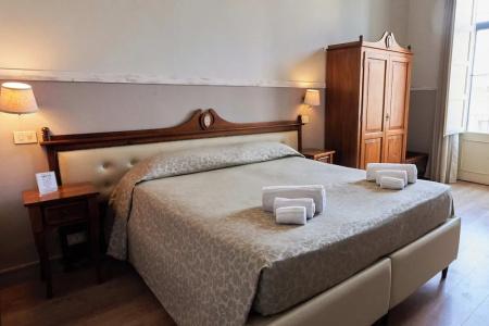 La Collegiata Guest House - 30