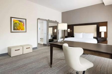 Hampton Inn & Suites Napa - 69