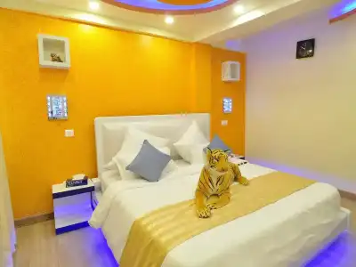 Royal Penguin Boutique & Spa - 142