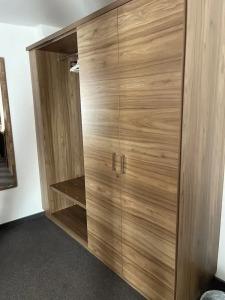 La Flamme Wertheim Garni - 28