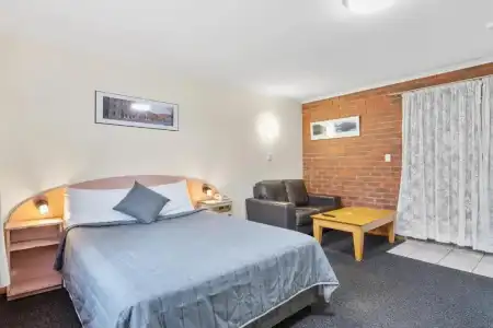 Martin Cash Motel - 38