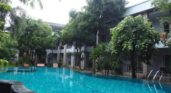 The Garden Resort - 11