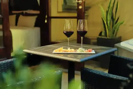 Miravida Soho & Wine Bar - 191