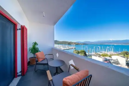 Reddoors Suites Sea View - 75