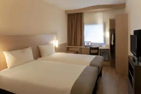 Ibis Adana - 2