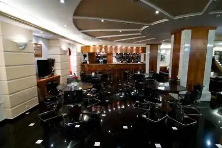 Oasis Apartments - 16