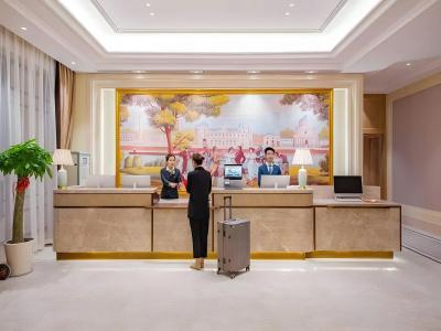 IU Shanghai Songjiang Chedun Film Park Branch - 4