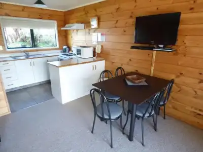 Cedarwood Lakeside Motel & Conference Venue - 32