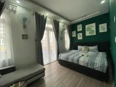 Lucas Inn - 70