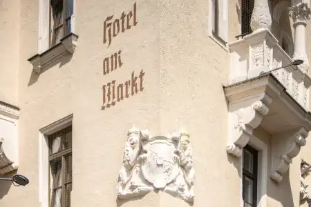 Am Markt - 24