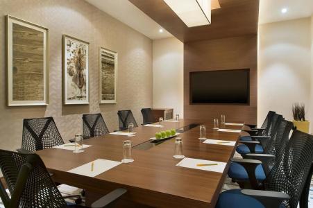 Hilton Garden Inn Dubai Jumeirah - 27