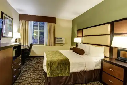 Best Western Plus Vancouver Mall Dr. & Suites - 33