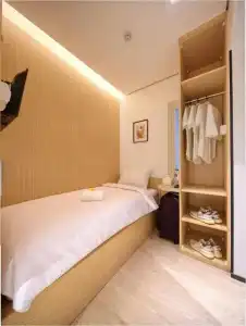 Cool Living - 18