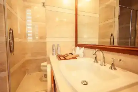 Snowy Sands Resort - 9