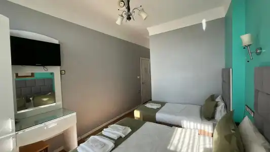 Tulip House - 40