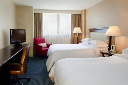 Sheraton Norfolk Waterside - 47