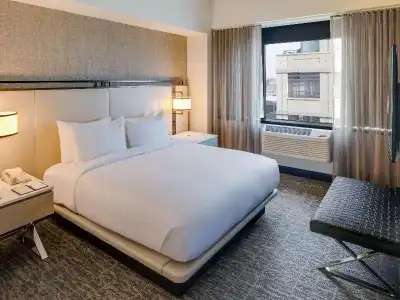 DoubleTree by Hilton & Suites Jersey City - 70